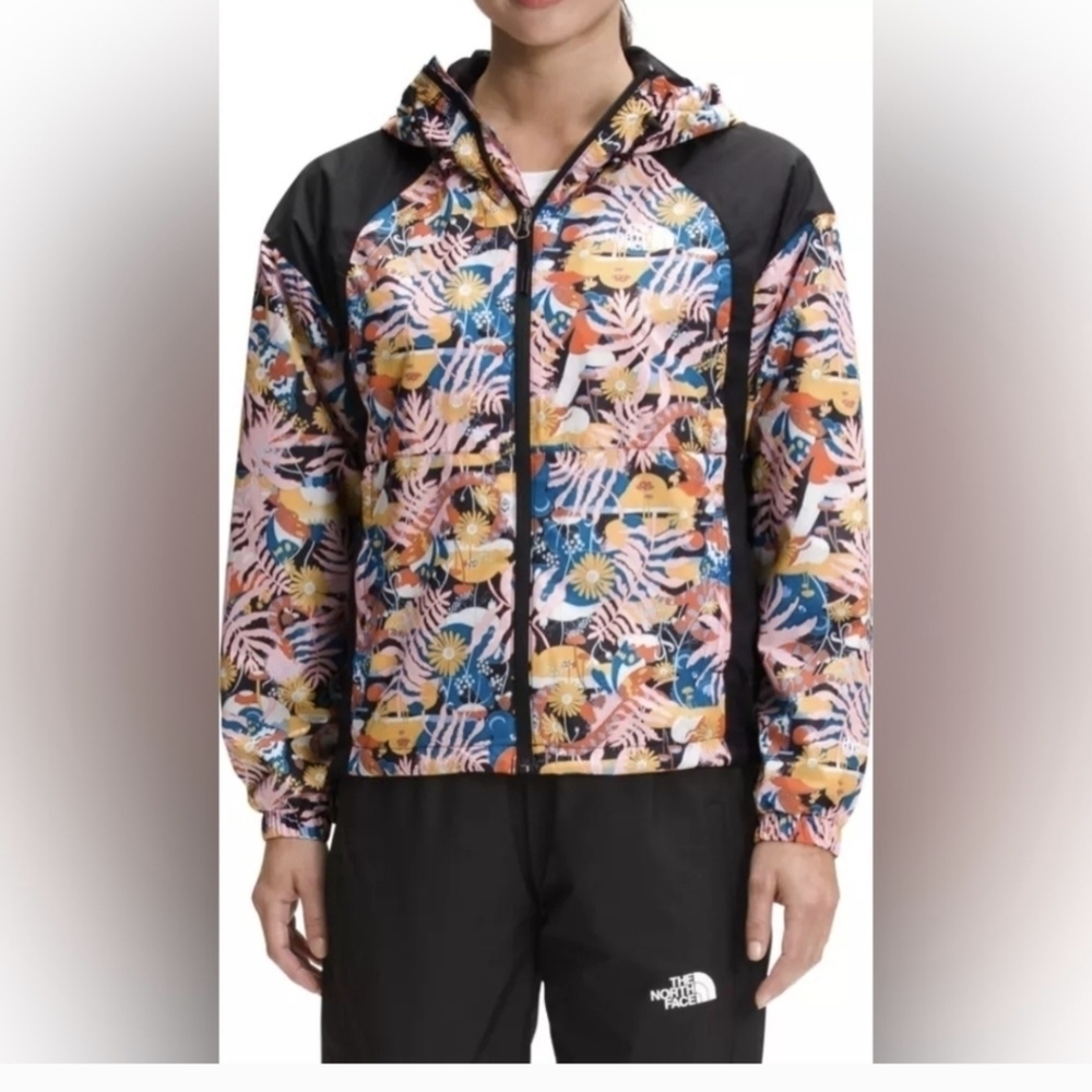 The North Face Woman's  Top & Pants  Windbreaker Set Size M. - Picture 5 of 13